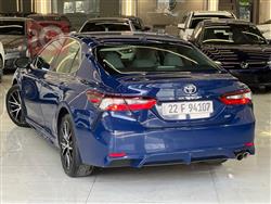 تۆیۆتا کامری